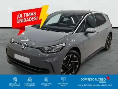 Begagnad VW ID.3 Pure 125 kW (170 HK) 2025 Grå Halvkombi