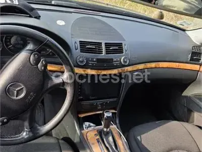 Usado Mercedes E280