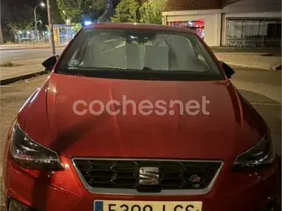 Usado Seat Ibiza XCELLENCE 90 CV (66 kW) 2020 Rojo Utilitario