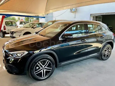Usado Mercedes GLA200 150 CV (110 kW) 2023 Negro SUV