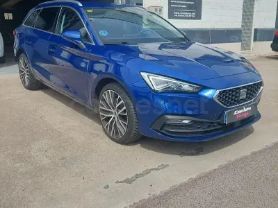 Usado Seat Leon FR 150 CV (110 kW) 2020 Azul Familiar