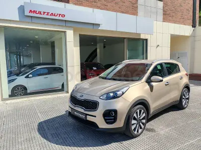 Usado Kia Sportage 115 CV (84 kW) 2018 Beige SUV