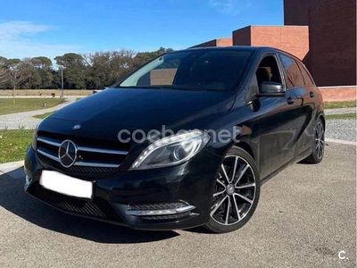 Usado Mercedes B220 177 CV (130 kW) 2015 Negro Monovolumen