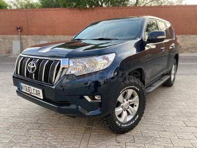 Begagnad Toyota Land Cruiser 177 HK (130 kW) 2018 Grön SUV