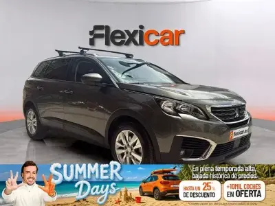 Usado Peugeot 5008 Active 130 CV (95 kW) 2018 Gris SUV