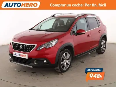 Usado Peugeot 2008 Allure 110 CV (80 kW) 2018 Rojo SUV