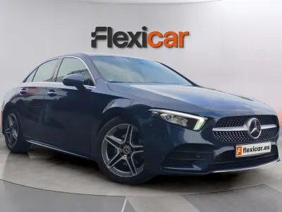 Usado Mercedes A200 163 CV (119 kW) 2022 Azul Berlina