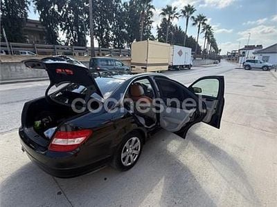 Mercedes C200