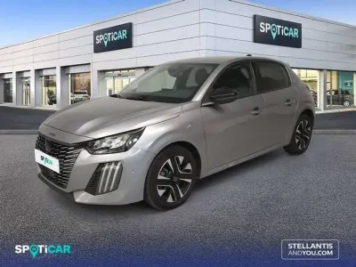 Usado Peugeot 208 Allure 101 CV (74 kW) 2025 Gris Utilitario