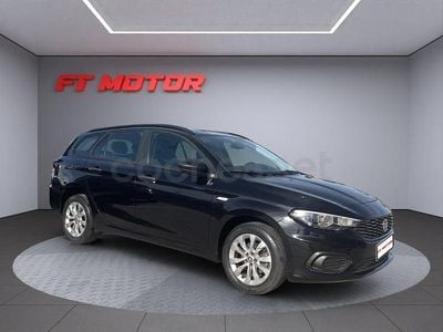 Usado Fiat Tipo Lounge 120 CV (88 kW) 2019 Negro Familiar