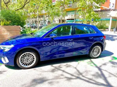 Käytetty Audi A3 116 HP (85 kW) 2021 Sininen Sedan