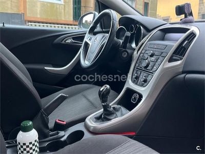 Usado Opel Astra Enjoy 115 CV (84 kW) 2009 Gris / plata Berlina