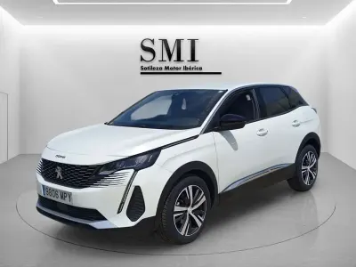 Usado Peugeot 3008 Allure 131 CV (96 kW) 2024 Blanco SUV