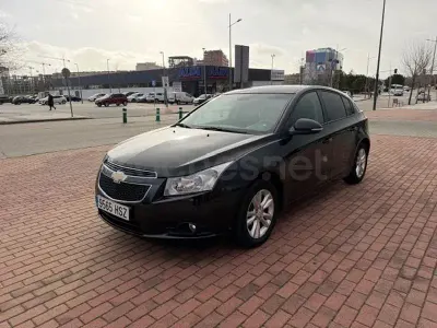 Usado Chevrolet Cruze LT 117 CV (86 kW) 2014 Negro Berlina
