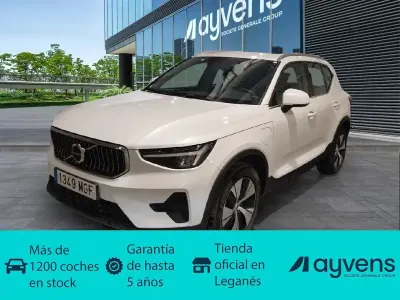 Usado Volvo XC40 Core 211 CV (155 kW) 2023 Blanco SUV
