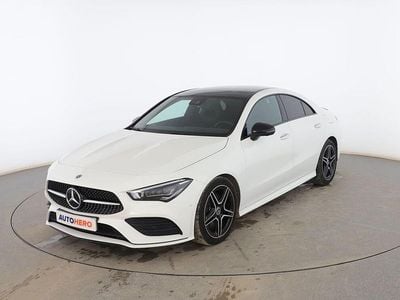 Usado Mercedes CLA200 AMG line 163 CV (119 kW) 2019 Blanco Berlina