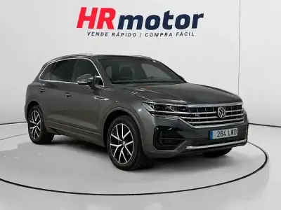 Usado VW Touareg Elegance 286 CV (210 kW) 2022 Gris SUV