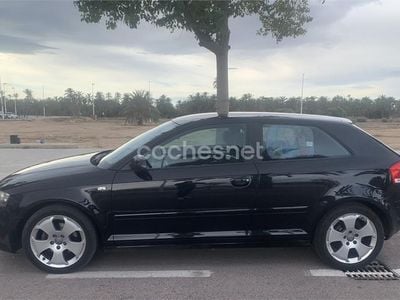 Usado Audi A3 Ambition 150 CV (110 kW) 2006 Negro Utilitario