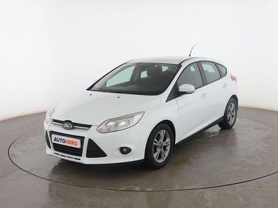 Usado Ford Focus 125 CV (91 kW) 2014 Blanco Berlina