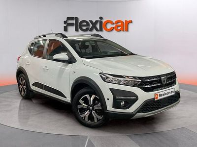 Usado Dacia Sandero Comfort 91 CV (66 kW) 2022 Blanco Berlina