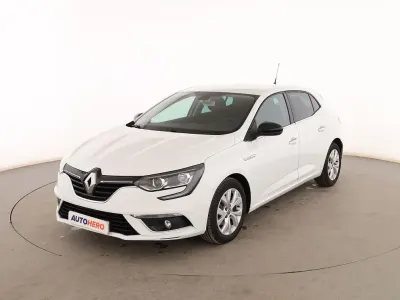 Usado Renault Mégane IV LIMITED 132 CV (97 kW) 2018 Blanco Berlina