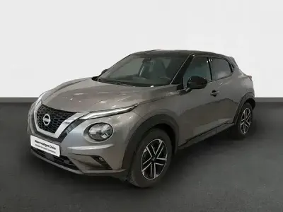 Usado Nissan Juke N-Connecta 114 CV (83 kW) 2025 Skyline grey (metalizado) techo (bitono) SUV