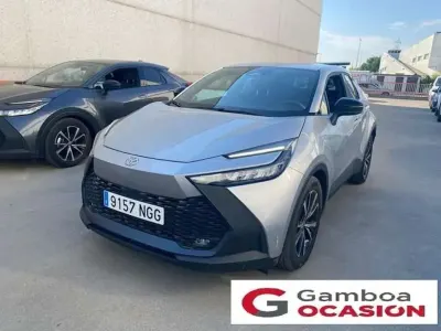 Usado Toyota C-HR Advance 140 CV (102 kW) 2025 Gris SUV