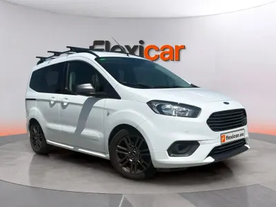 Usado Ford Tourneo Courier Sport 100 CV (73 kW) 2020 Blanco Monovolumen