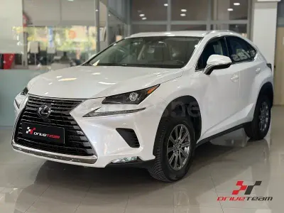 Usado Lexus NX300h Business Edition 197 CV (144 kW) 2020 Blanco SUV