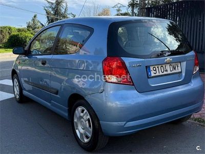 Usado Chevrolet Kalos SE 94 CV (69 kW) 2005 Azul Berlina