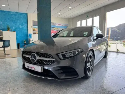 Usado Mercedes A200 163 CV (119 kW) 2019 Gris / plata Berlina