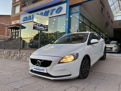 Usado Volvo V40 Momentum 150 CV (110 kW) 2017 Blanco Utilitario