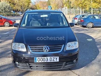 Usado VW Touran 140 CV (102 kW) 2006 Negro Monovolumen