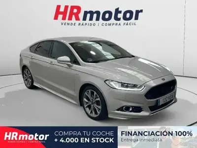 Usado Ford Mondeo ST-Line 150 HP (110 kW) 2019 Cinzento Sedan
