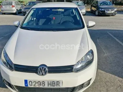 Usado VW Golf VI Advance 105 CV (77 kW) 2011 Blanco Berlina