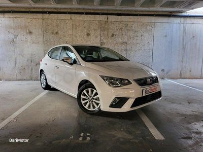 Usado Seat Ibiza Reference 75 CV (55 kW) 2018 Blanco Berlina
