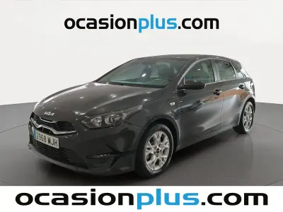 Usado Kia Ceed 136 CV (100 kW) 2023 Gris Utilitario