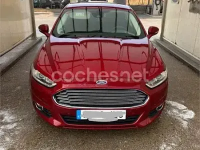 Usado Ford Mondeo Trend 150 CV (110 kW) 2016 Rojo Berlina