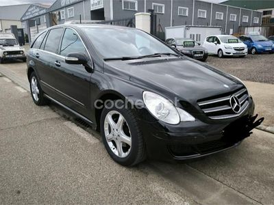 Käytetty Mercedes R320