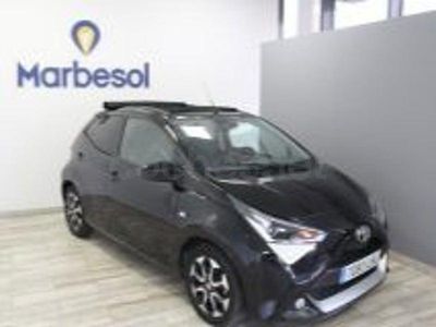 Usado Toyota Aygo X-wave 72 CV (52 kW) 2020 Negro Utilitario