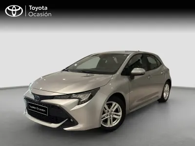 Usado Toyota Corolla Active 122 CV (89 kW) 2023 Gris / plata Berlina