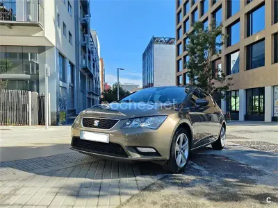 Begagnad Seat Leon CONNECT 110 HK (80 kW) 2016 Grön Sedan
