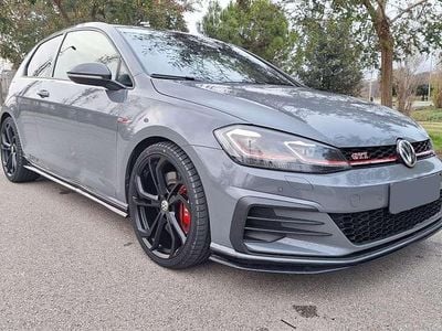 Usado VW Golf VII GTI 290 CV (213 kW) 2019 Gris Utilitario