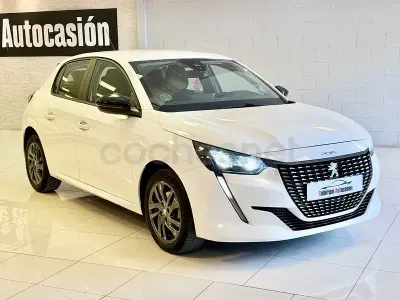 Usado Peugeot 208 Active 100 CV (73 kW) 2022 Blanco Utilitario