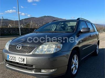 Usado Toyota Corolla Terra 90 CV (66 kW) 2004 Gris / plata Familiar