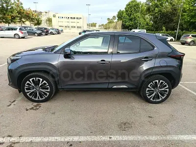 Używany Toyota Yaris Cross Plus 116 KM (85 kW) 2022 Brązowy SUV