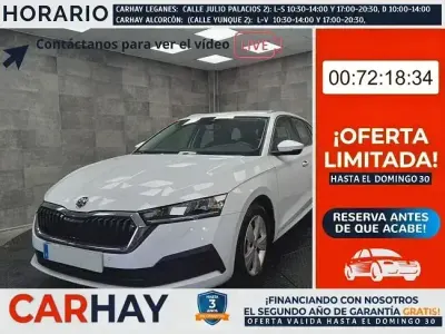 Usado Skoda Octavia 110 CV (80 kW) 2021 Blanco Familiar