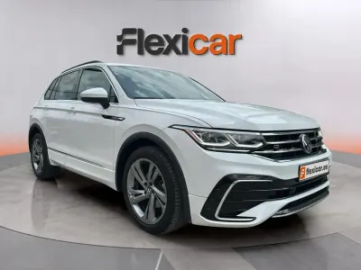 Usado VW Tiguan R-line 150 CV (110 kW) 2023 Blanco SUV