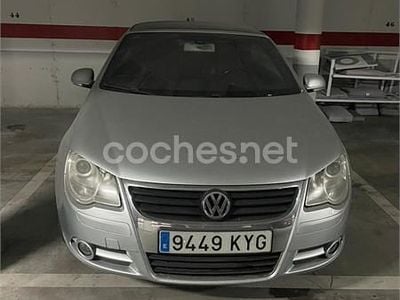 Usado VW Eos Individual 140 CV (102 kW) 2008 Gris / plata Descapotable