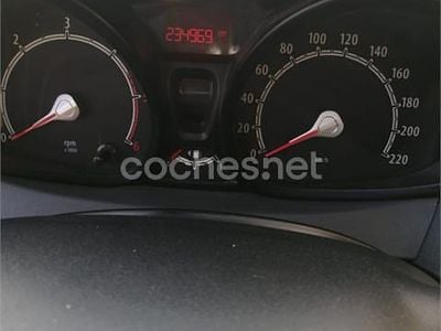 Rojo Usado 2009 Ford Fiesta Trend Utilitario | 3600 € (Precio justo)